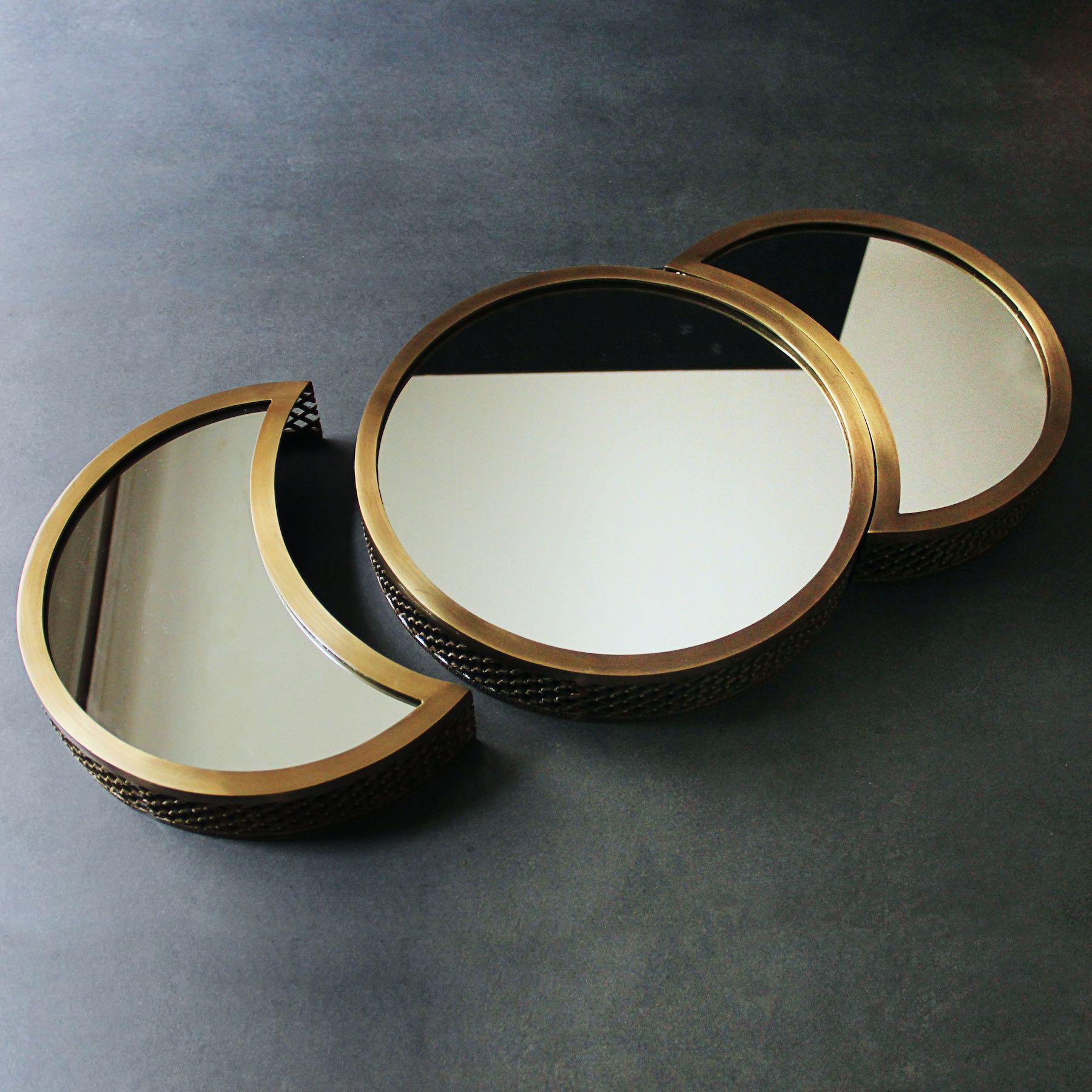 Round Display Tray Set